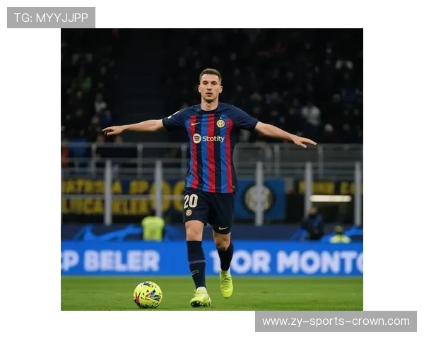 撕开对方后防线前插射门本赛季莱万终结力胜过上季